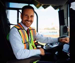 Okul Servisi Fiyatları 2026: Neye Göre Değişir?